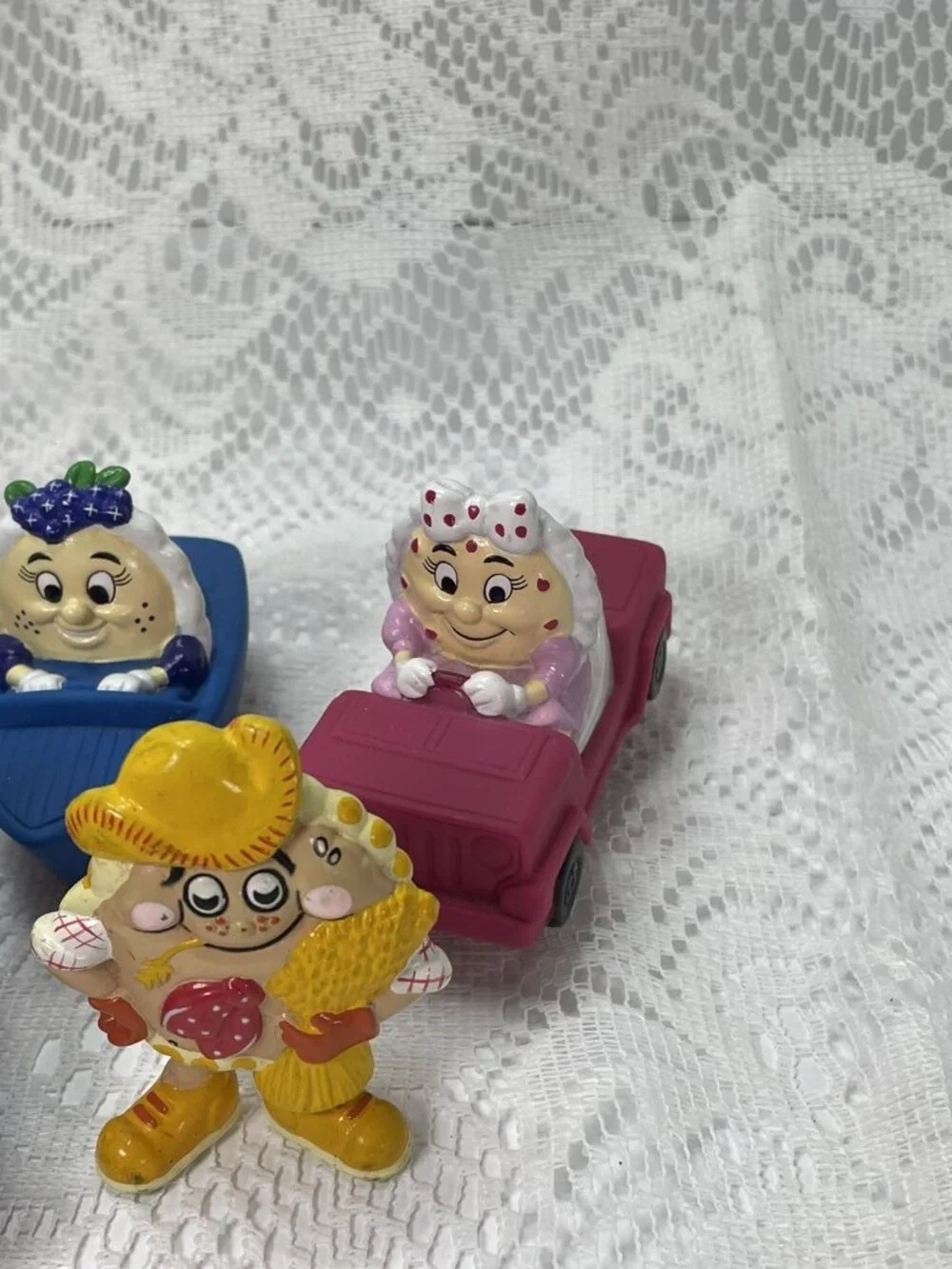 Vintage Lot Of 8 IHOP Restaurant PVC Toy Figures Driving Cars from 1996
